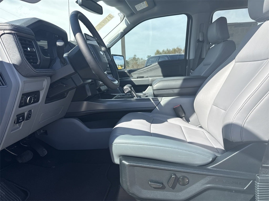 2025 Ford F-150 Lightning Flash™