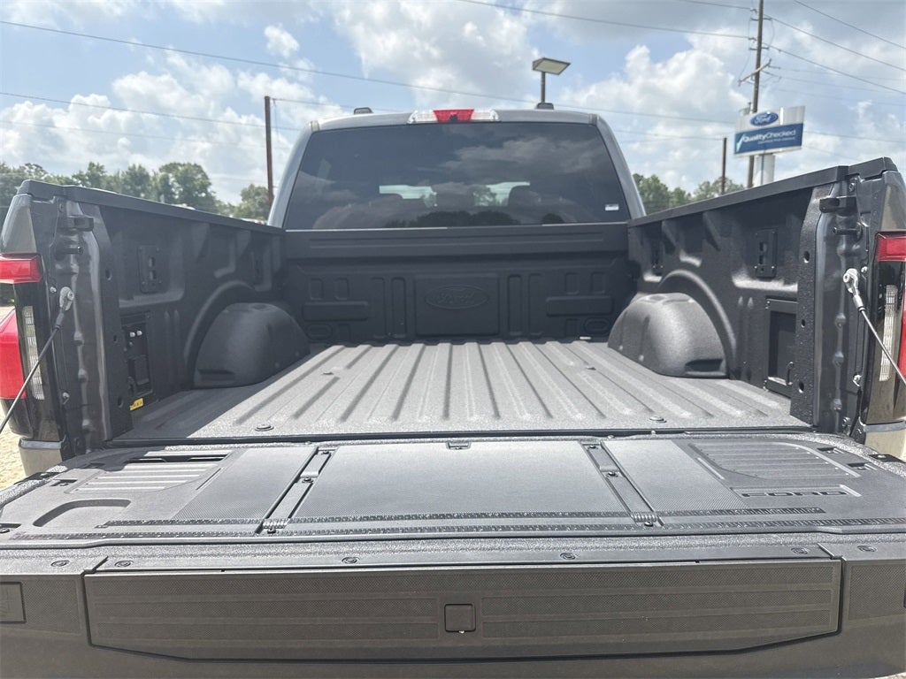 2025 Ford F-150 Lightning XLT