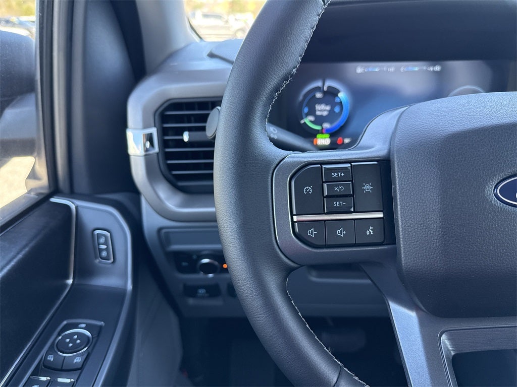 2025 Ford F-150 Lightning XLT