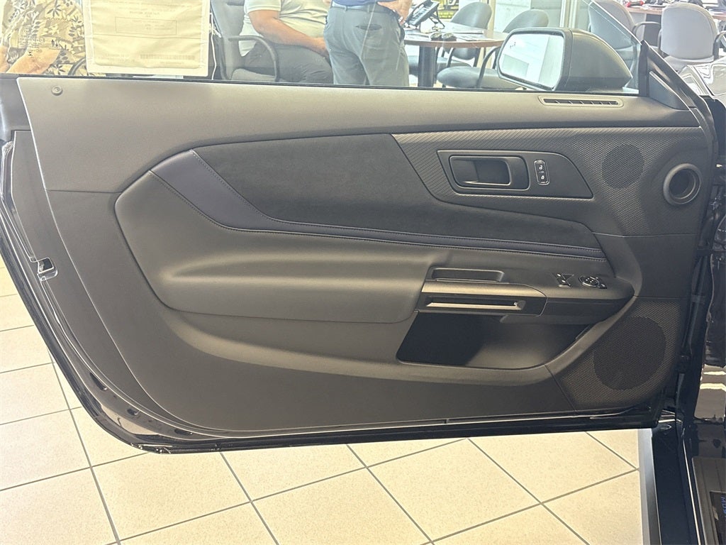 2025 Ford Mustang Dark Horse