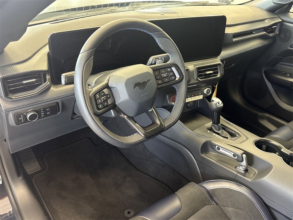 2025 Ford Mustang Dark Horse