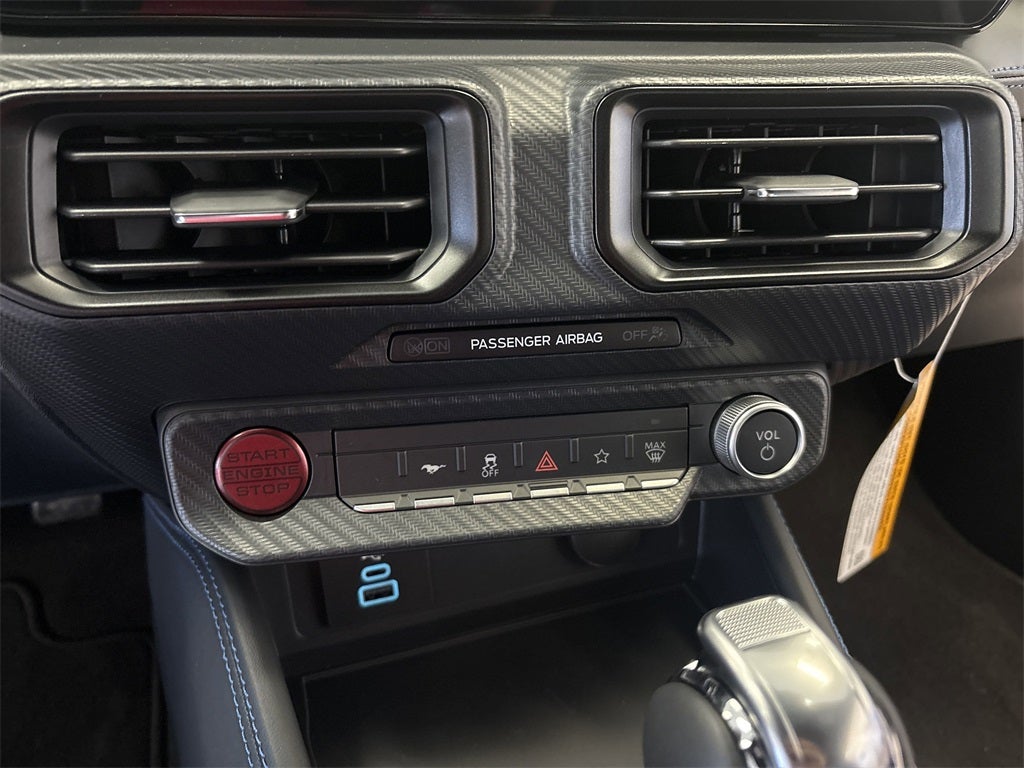 2025 Ford Mustang Dark Horse