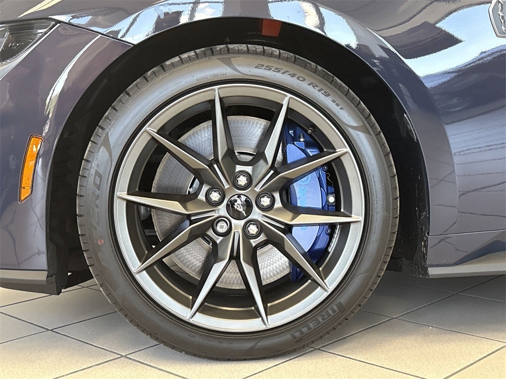 2025 Ford Mustang Dark Horse