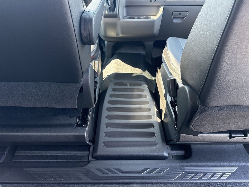 2025 Ford Transit-350 XL