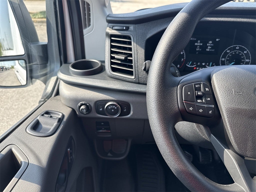 2025 Ford Transit-350 XL