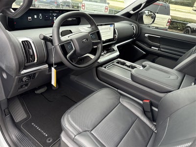 2025 Ford Expedition Platinum