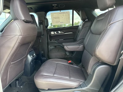 2027 Ford Explorer Platinum