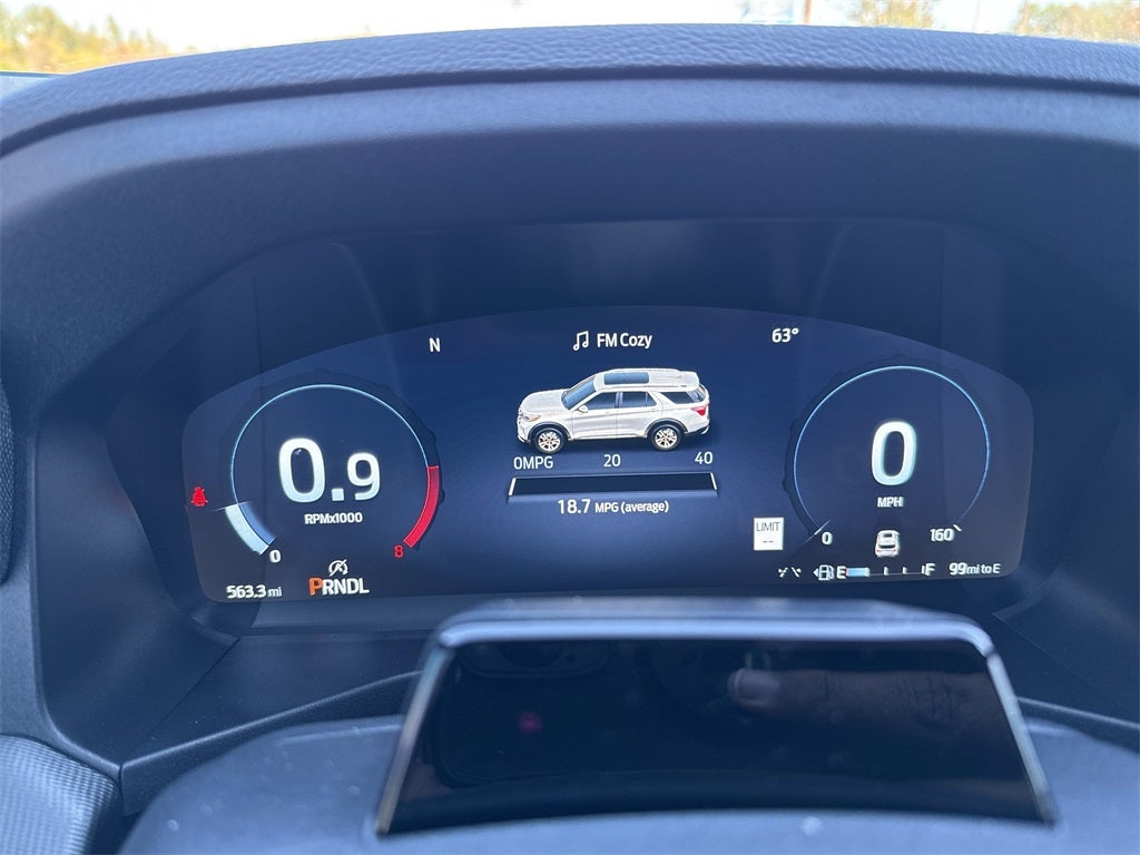 2025 Ford Explorer ST-Line