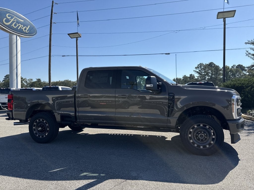 2027 Ford F-250SD XLT