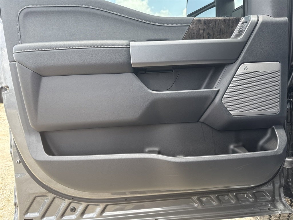 2025 Ford F-250SD Lariat