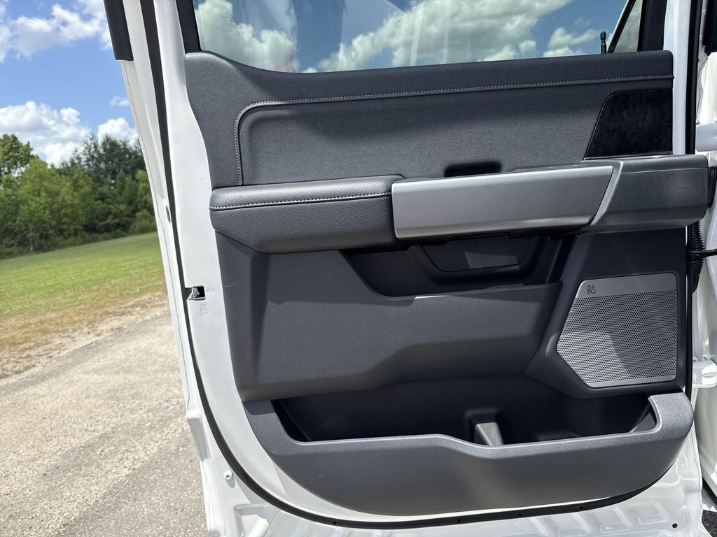 2026 Ford F-350SD Lariat DRW