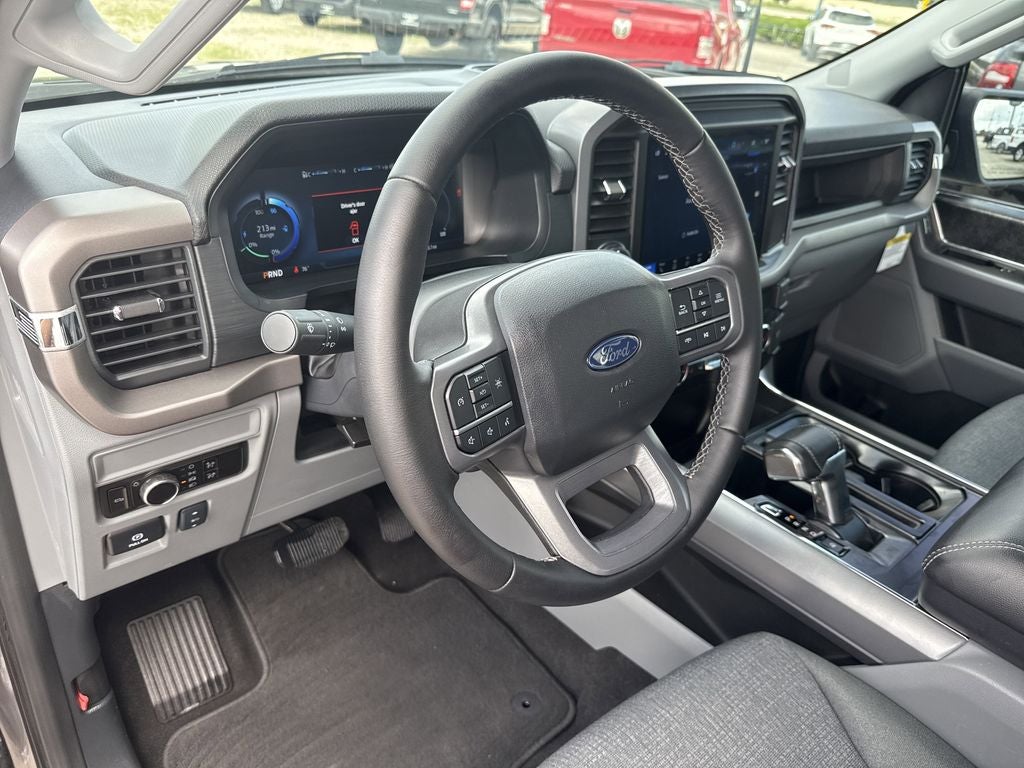 2025 Ford F-150 Lightning XLT
