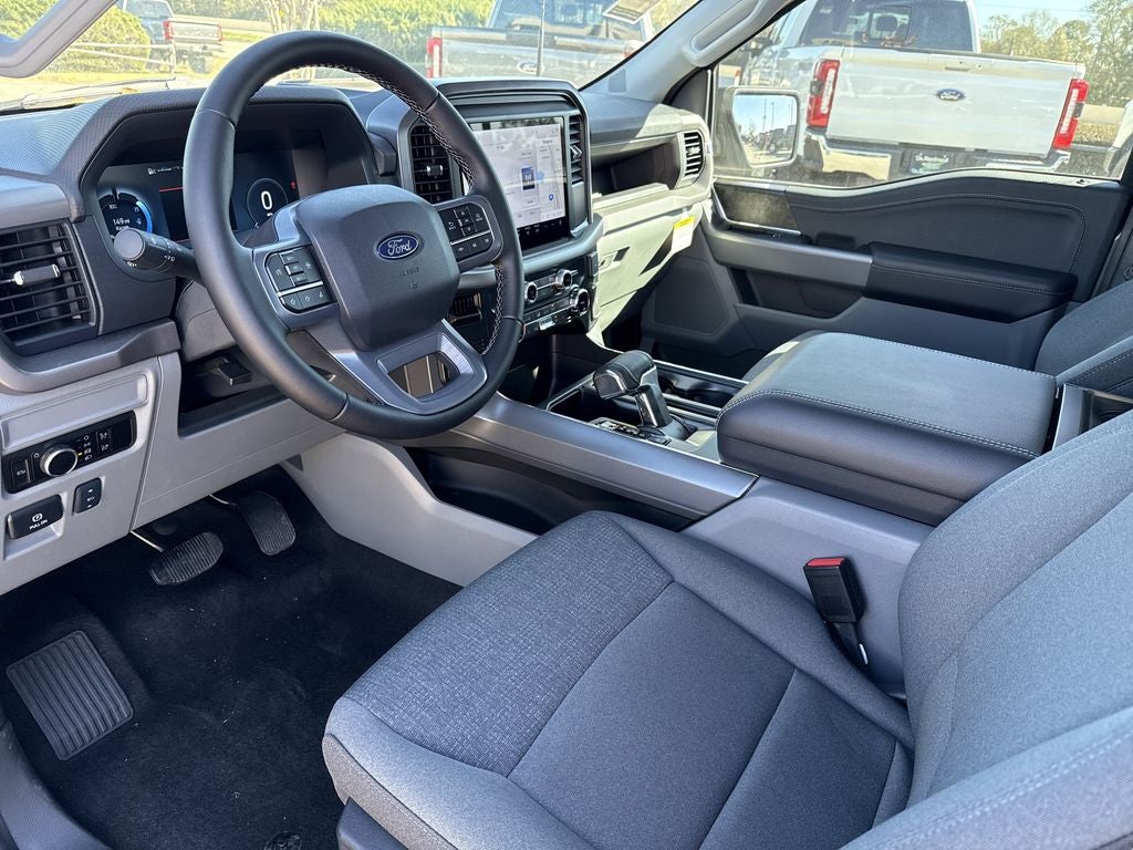 2025 Ford F-150 Lightning XLT