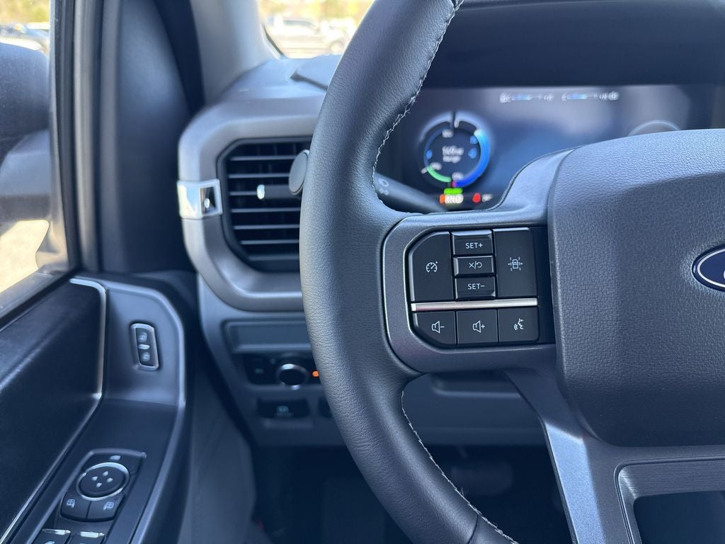 2025 Ford F-150 Lightning XLT