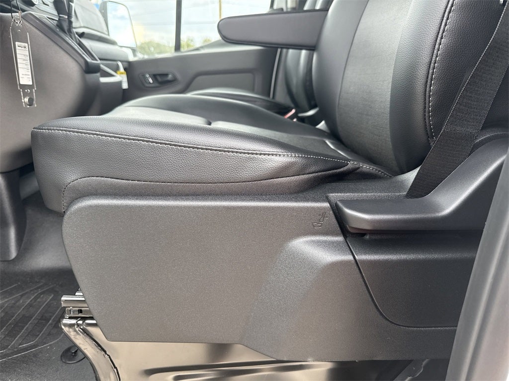 2025 Ford Transit-150 Base