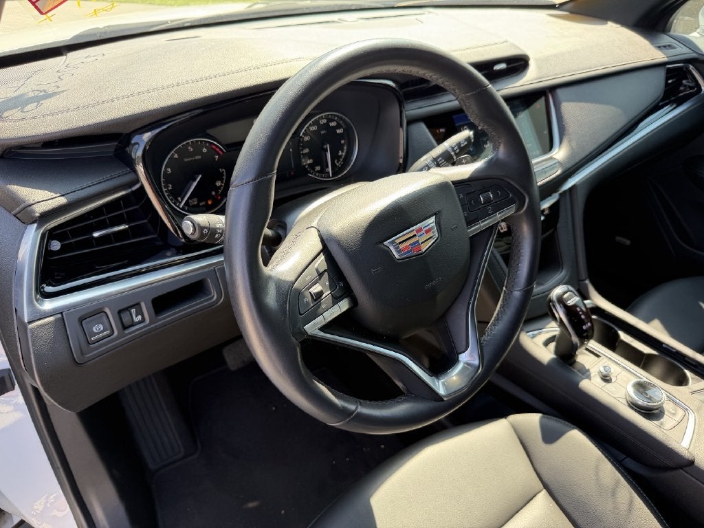 2024 Cadillac XT6 Luxury