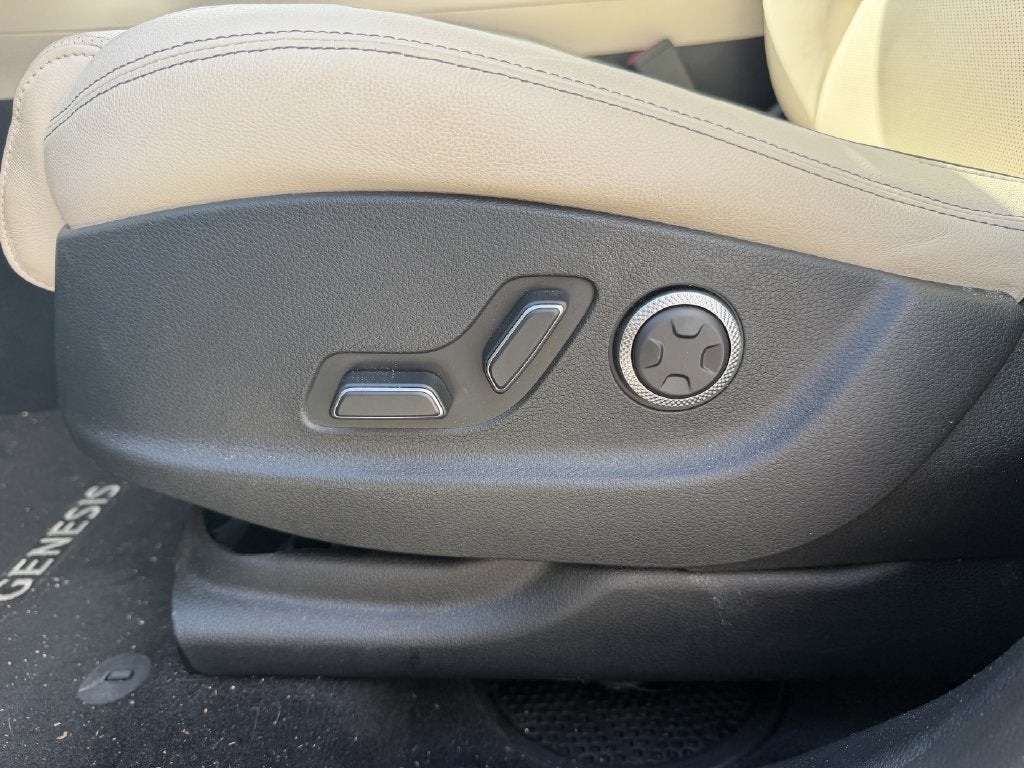 2023 Genesis GV70 2.5T Advanced